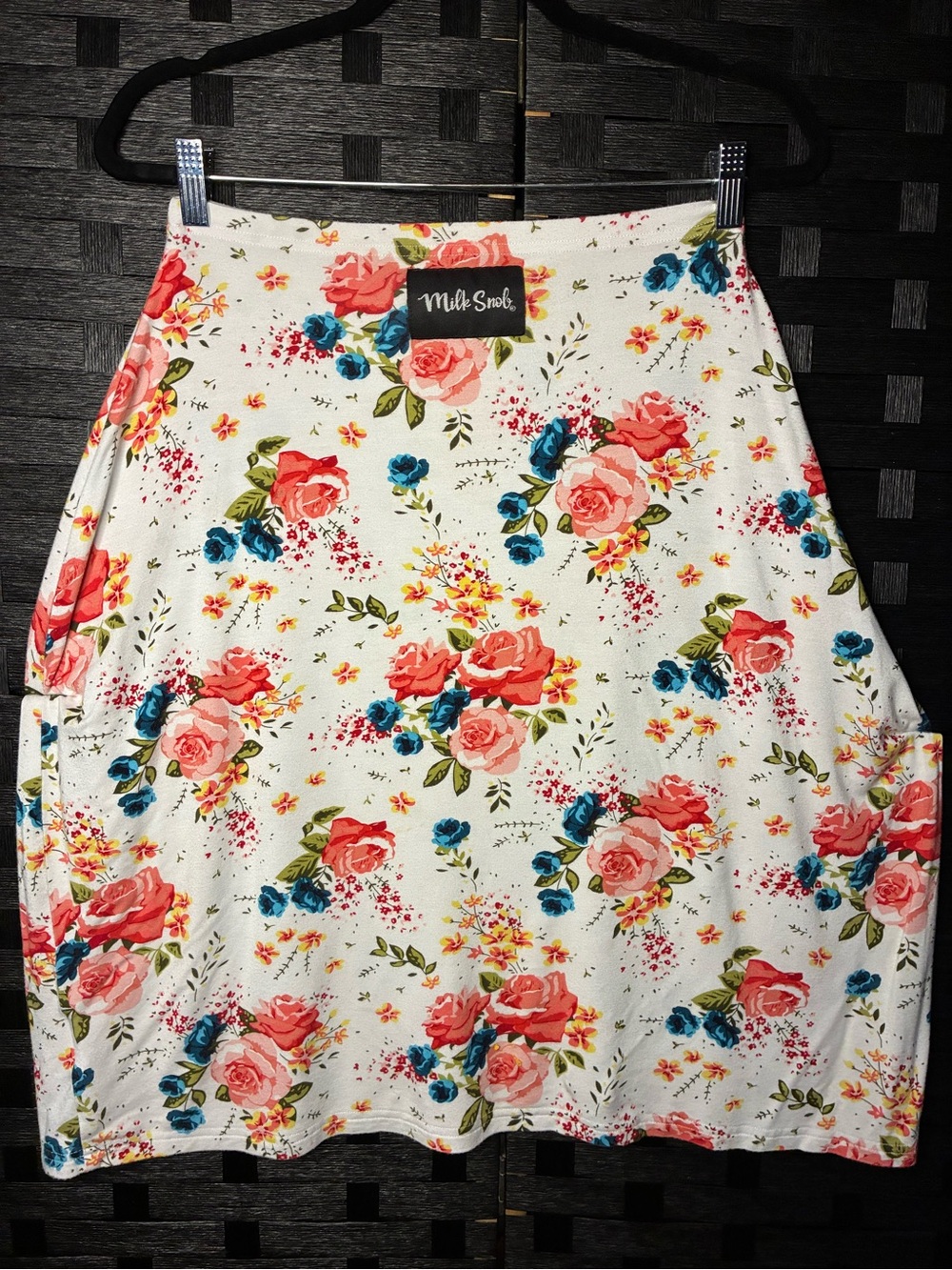 Milk Snob Floral Nursing Cover in White with Pink Roses